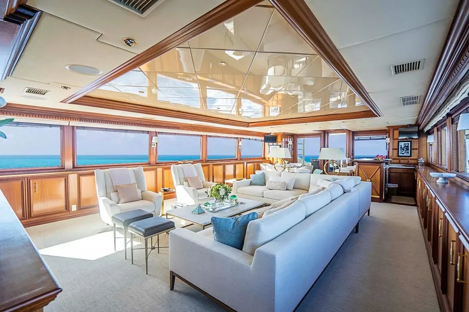 Broward Raised Pilothouse