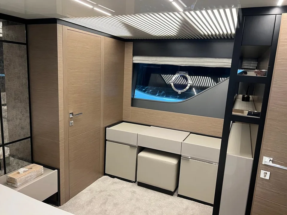 Ferretti Yachts Ferretti 780