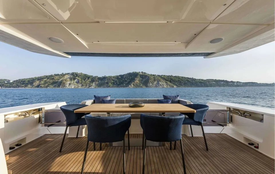 Ferretti Yachts Ferretti 780