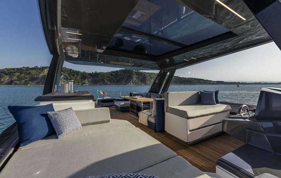 Ferretti Yachts Ferretti 780