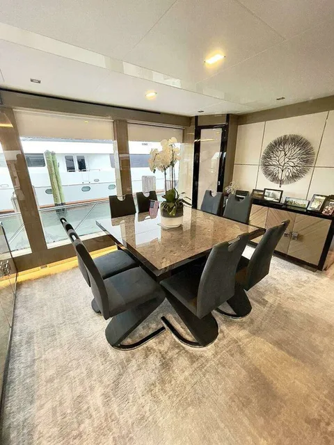 Hargrave SKylounge
