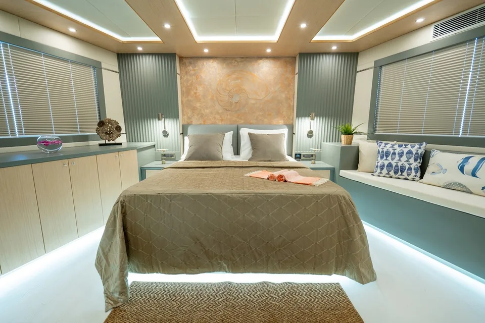 Custom 27m TRAWLER