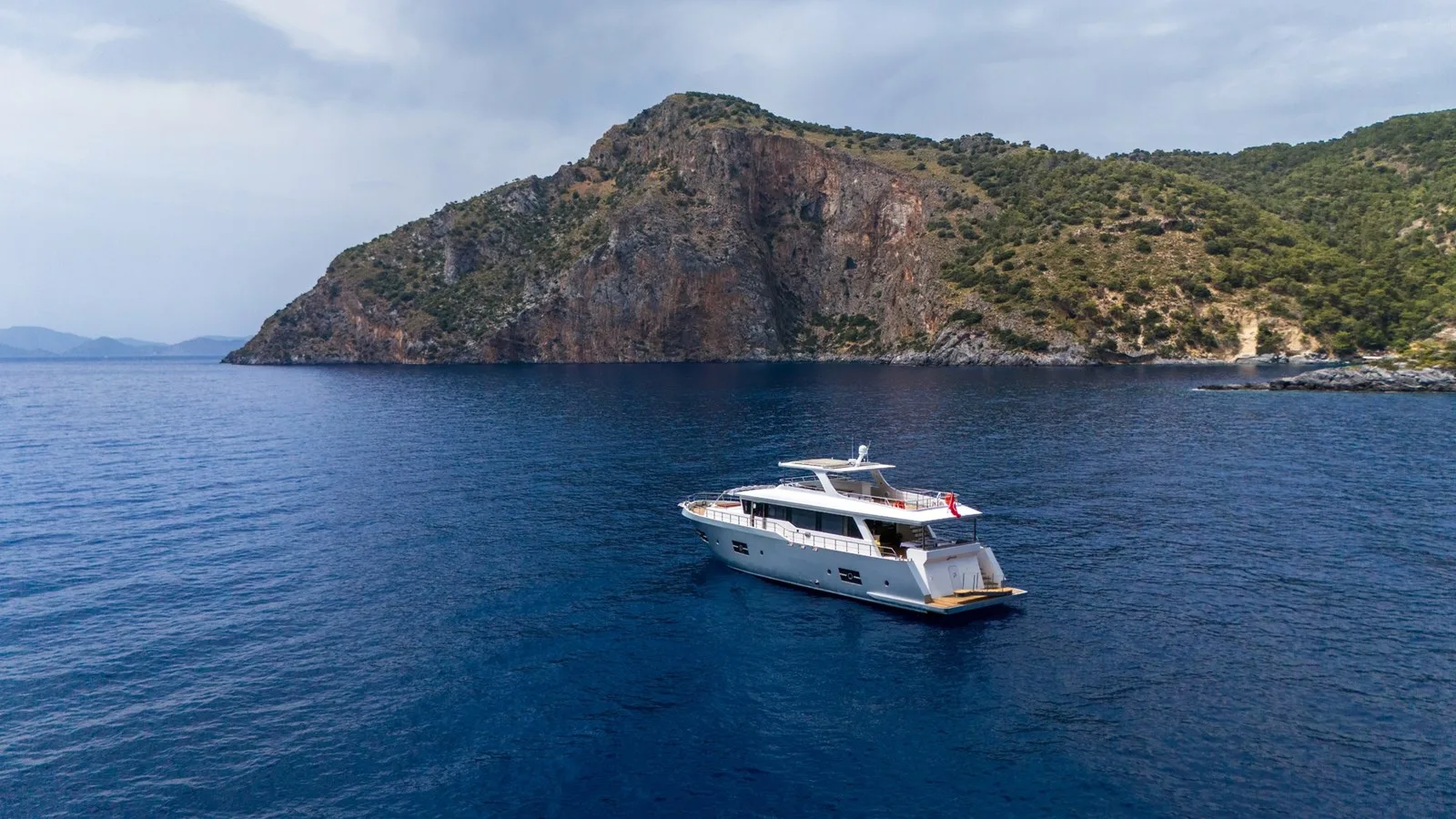 Custom 27m TRAWLER