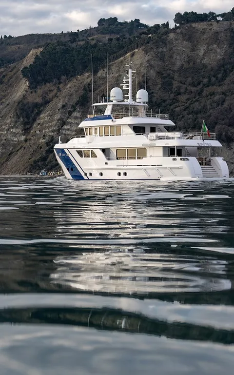 Cantiere Delle Marche Darwin Class 86