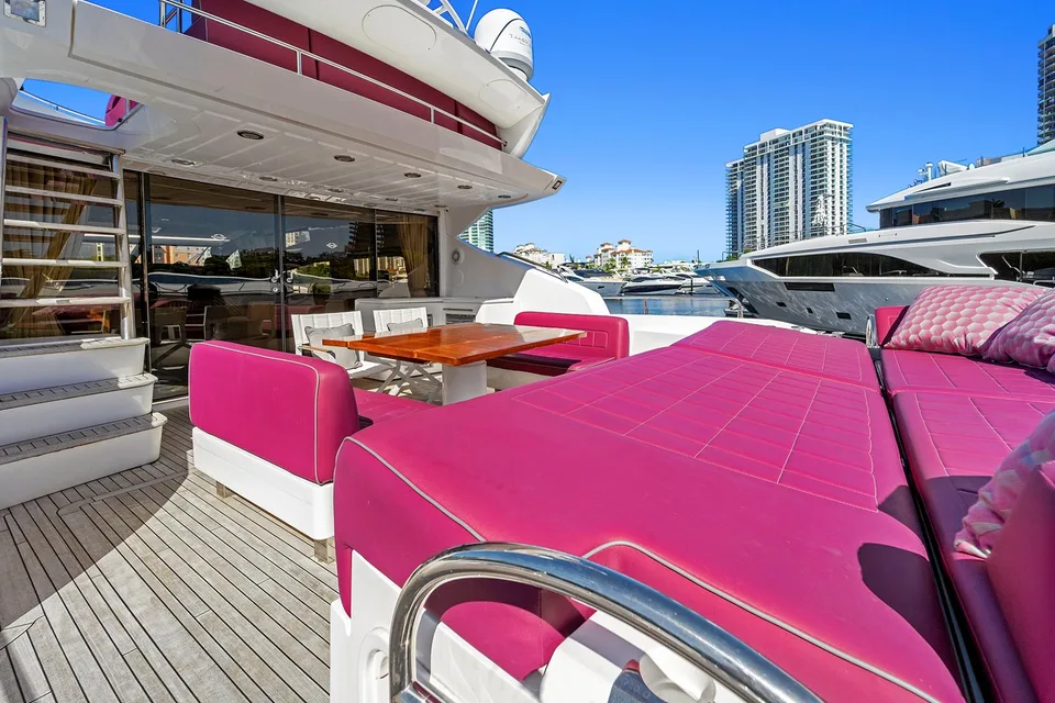 Sunseeker Predator 84