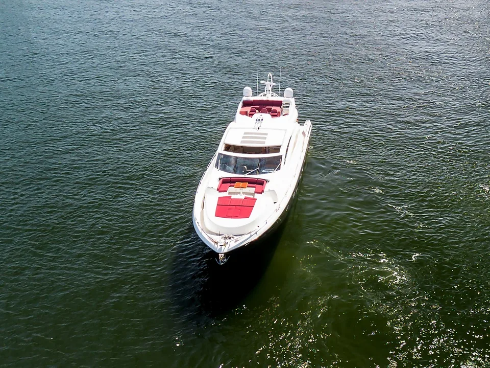 Sunseeker Predator 84