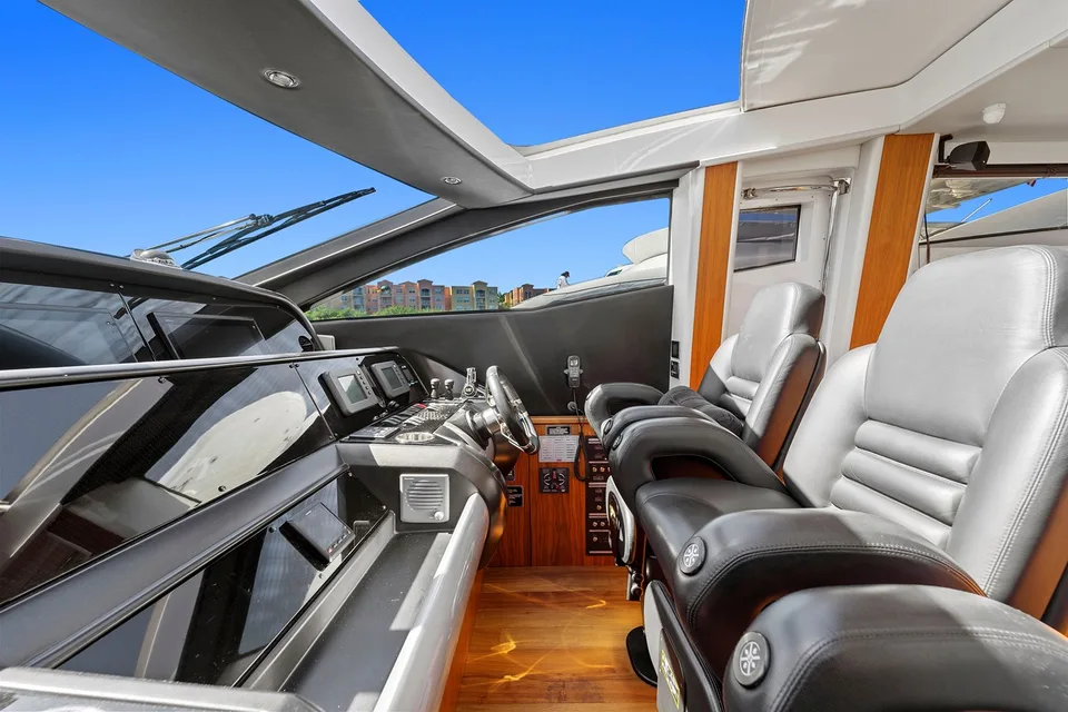 Sunseeker Predator 84