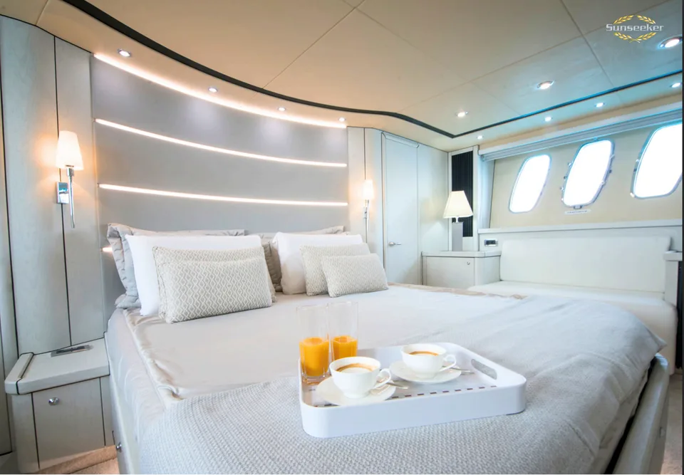 Sunseeker Predator 82