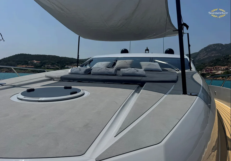 Sunseeker Predator 82