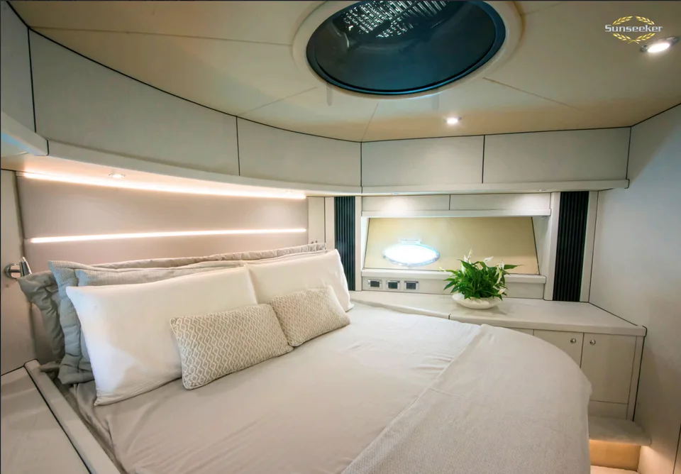 Sunseeker Predator 82