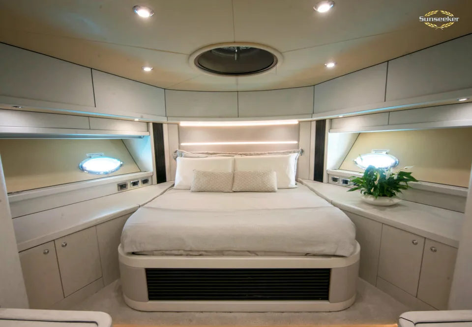 Sunseeker Predator 82