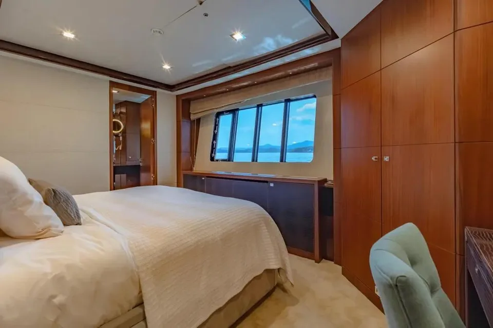 Princess 32M