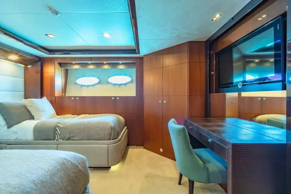Princess 32M