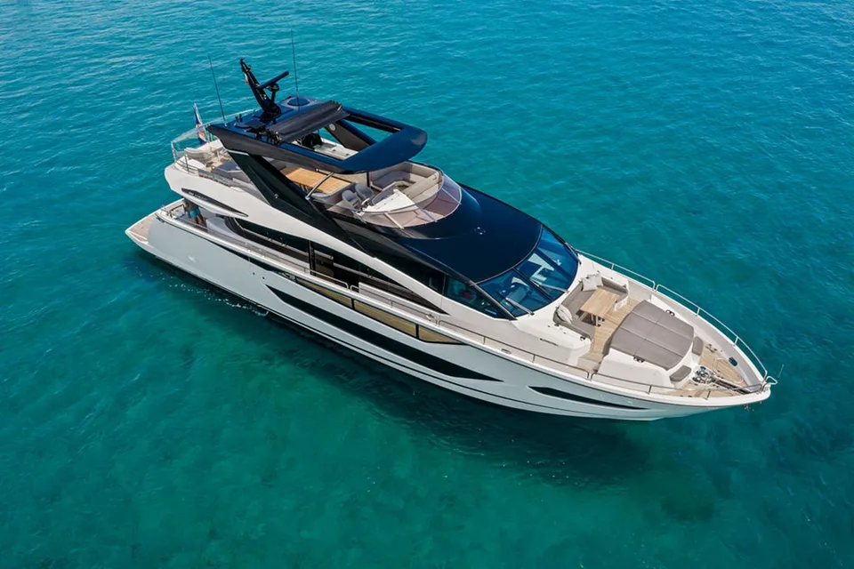 Sunseeker 88 Yacht