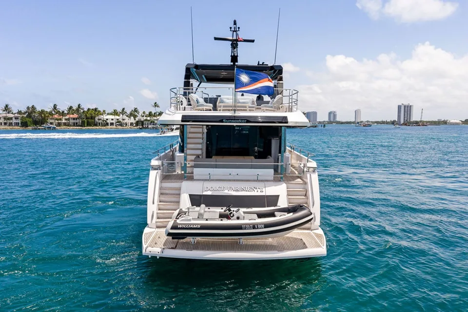 Sunseeker 88 Yacht