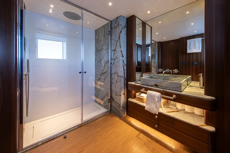 Benetti B.Yond 37M