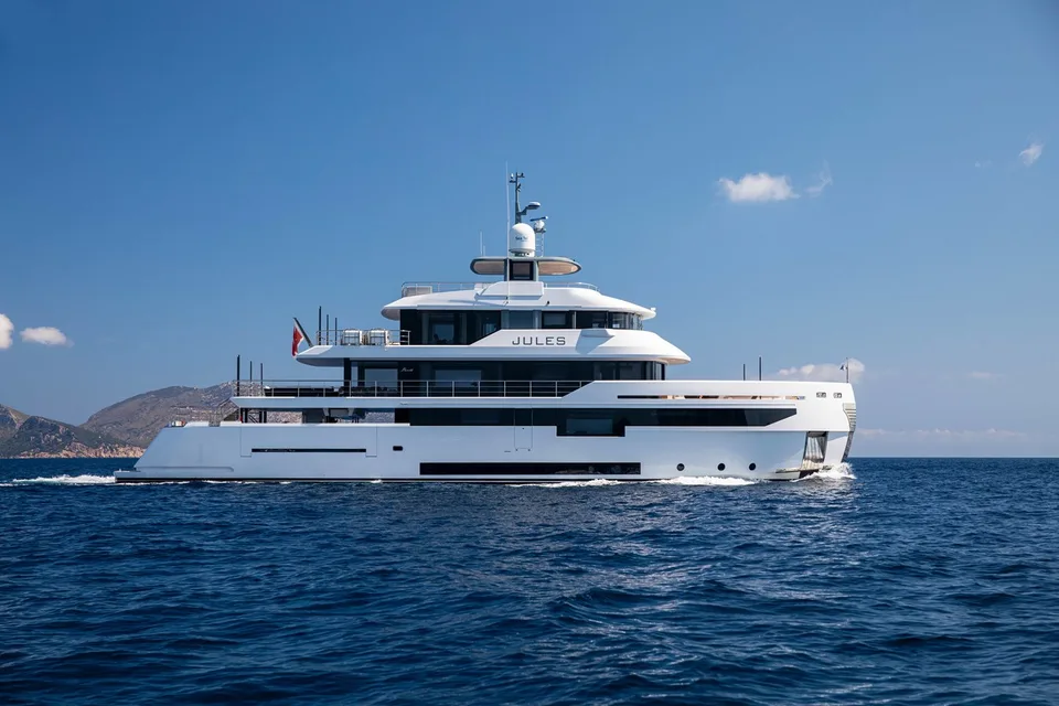 Benetti B.Yond 37M