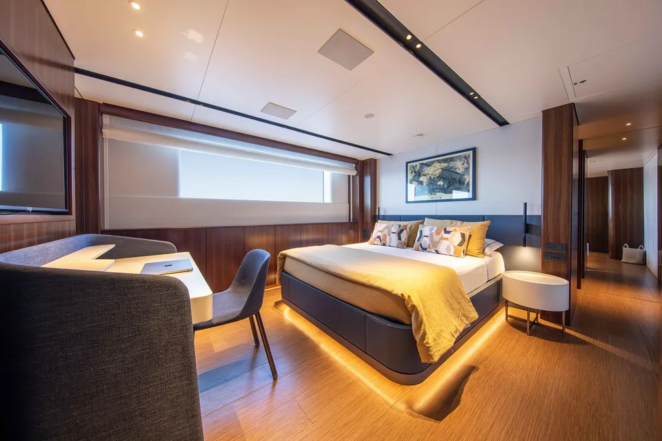 Benetti B.Yond 37M