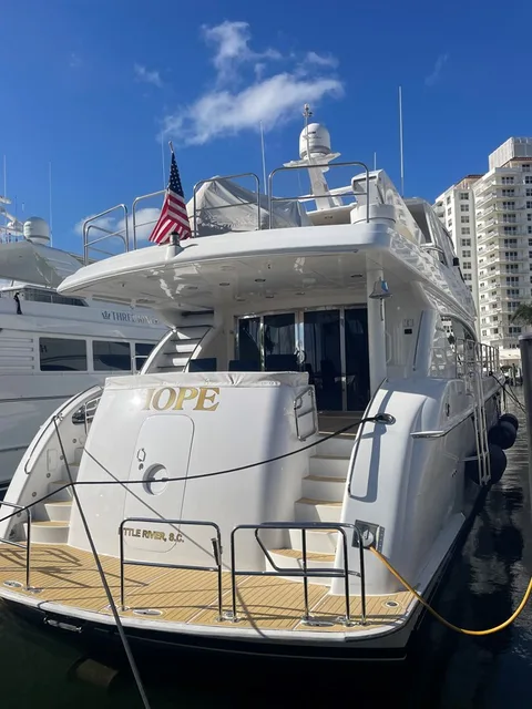 Hatteras 80 Motor Yacht