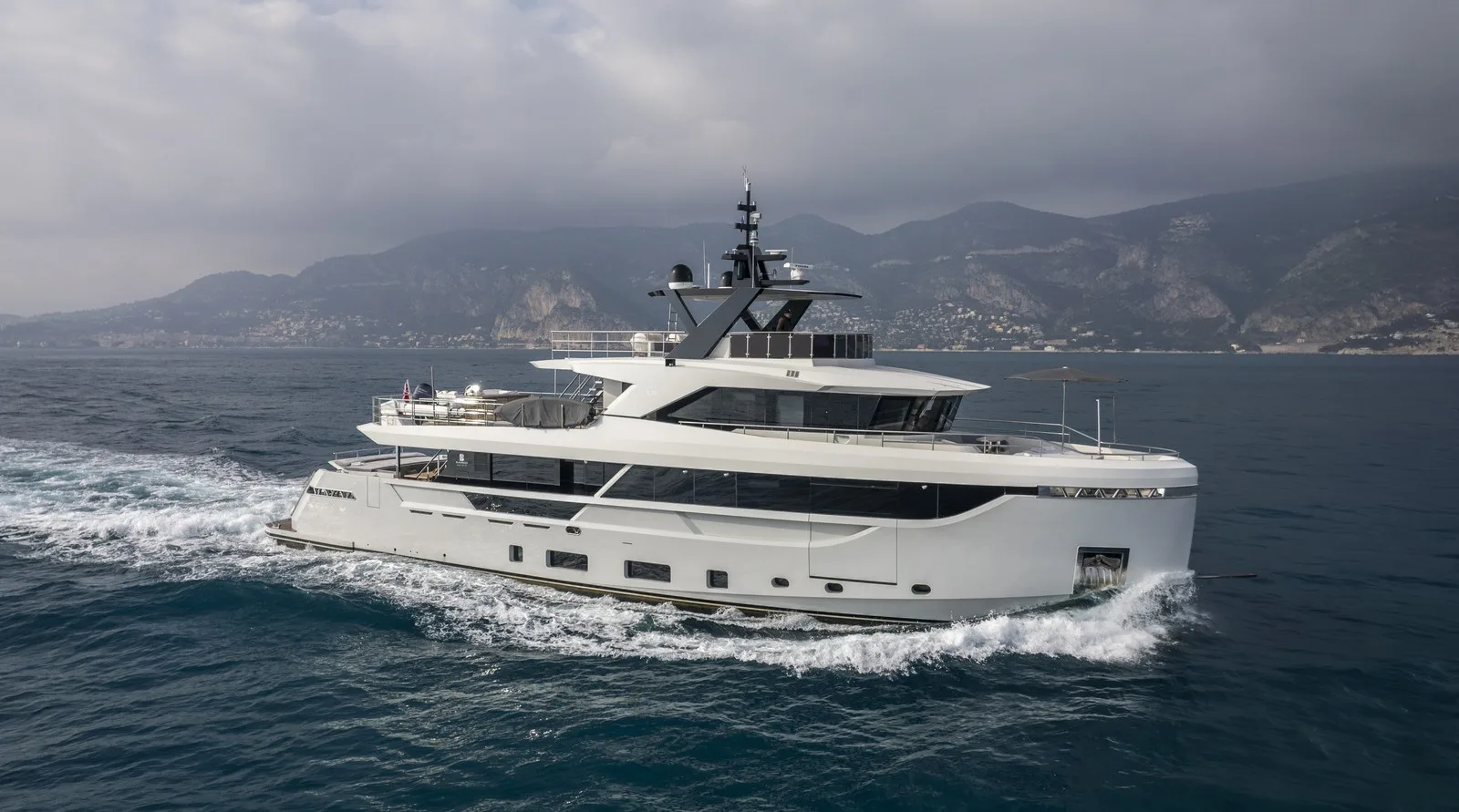 Blaundus B30