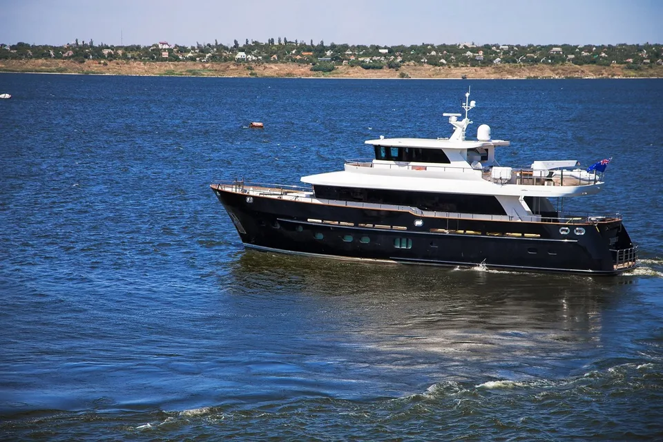 Fifth Ocean Shipyard 24m Long Range Explorer