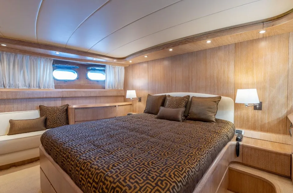 Maiora 84 ' Fly