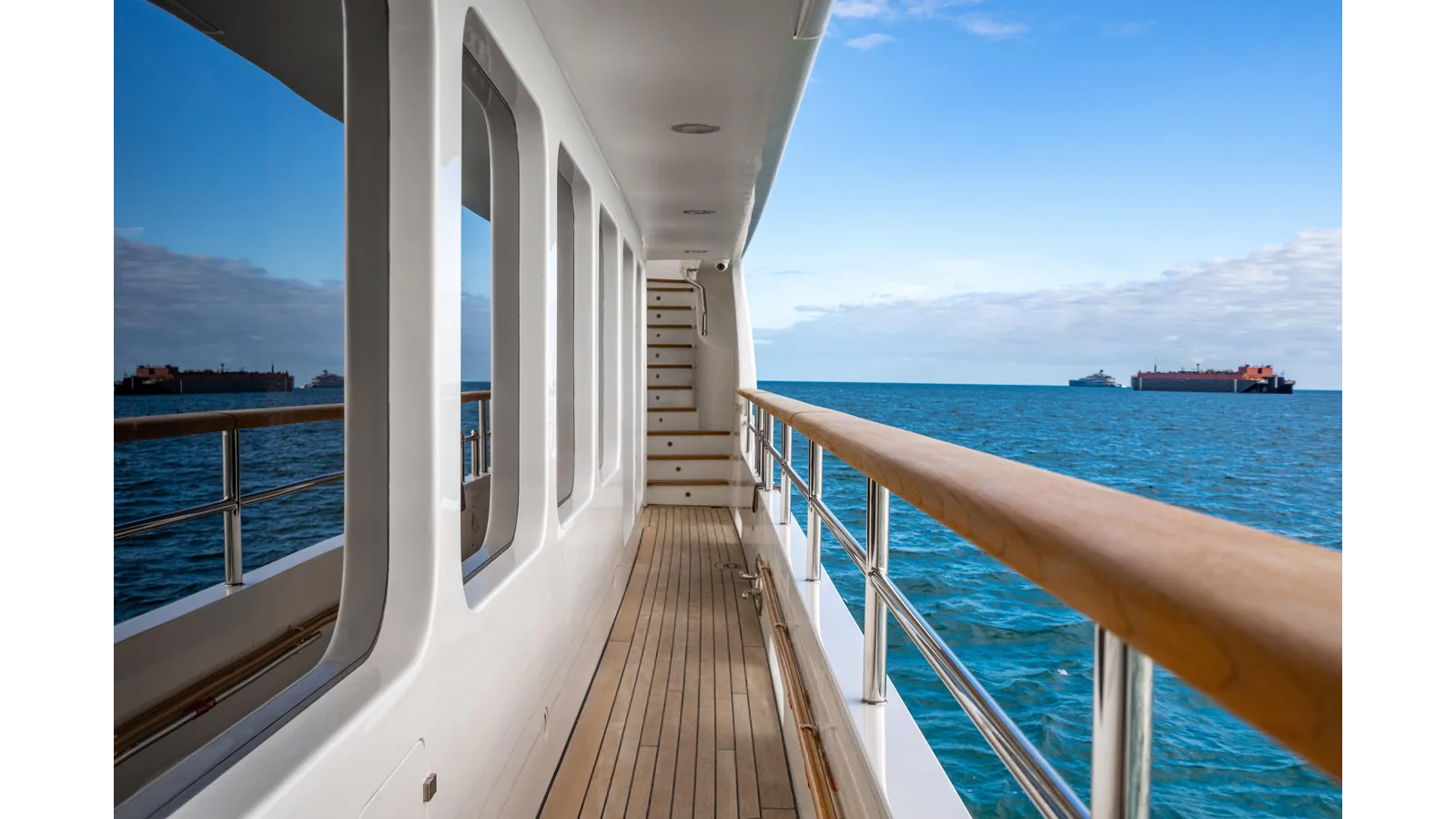 Benetti Classic 121