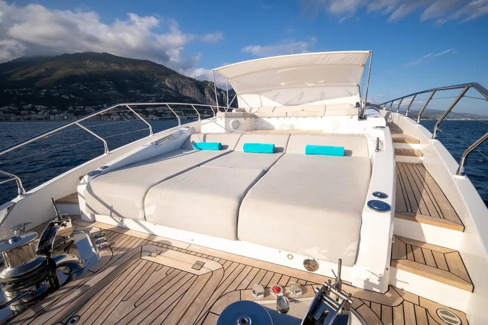 Azimut GRANDE 27M