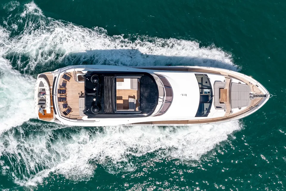 Sunseeker 86 Yacht