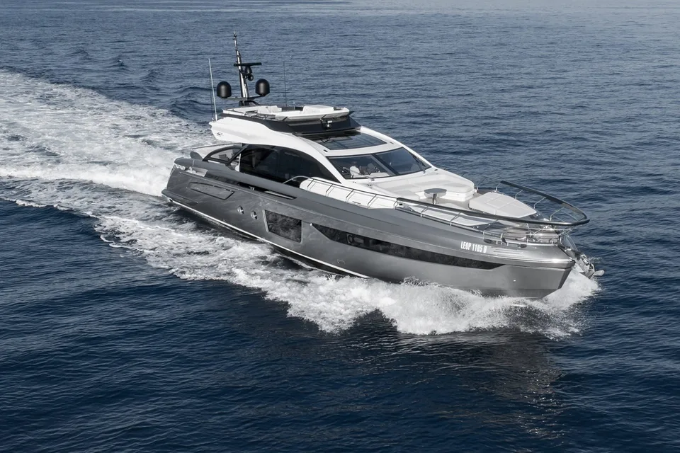 Azimut S8