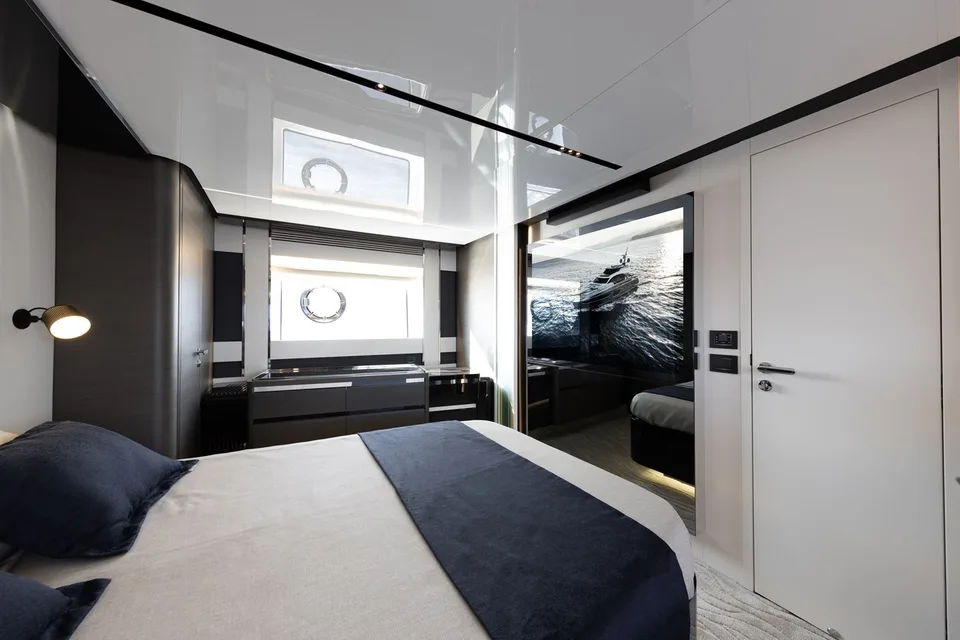 Azimut S8