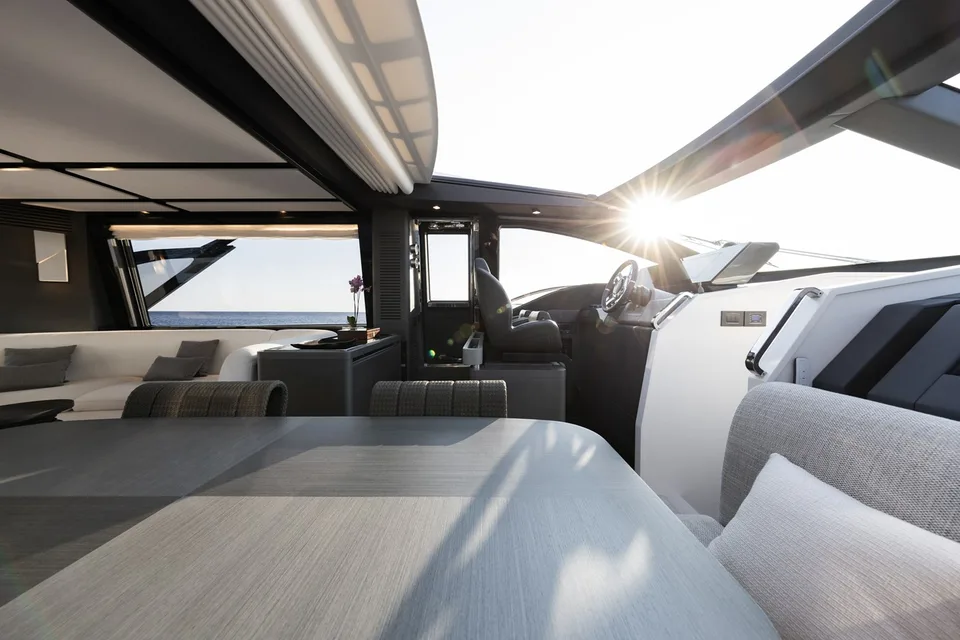 Azimut S8