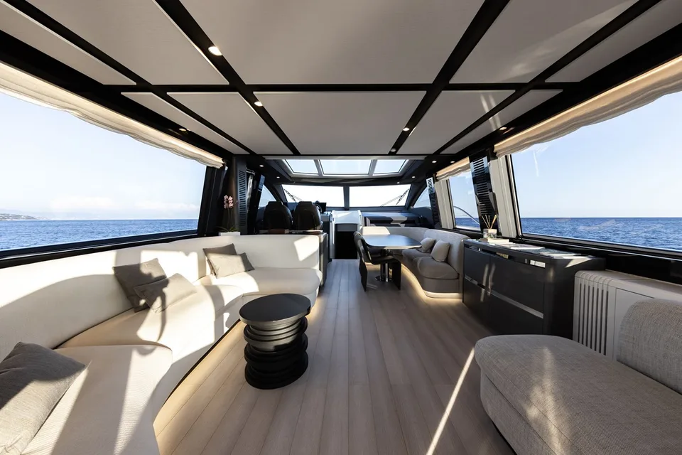 Azimut S8