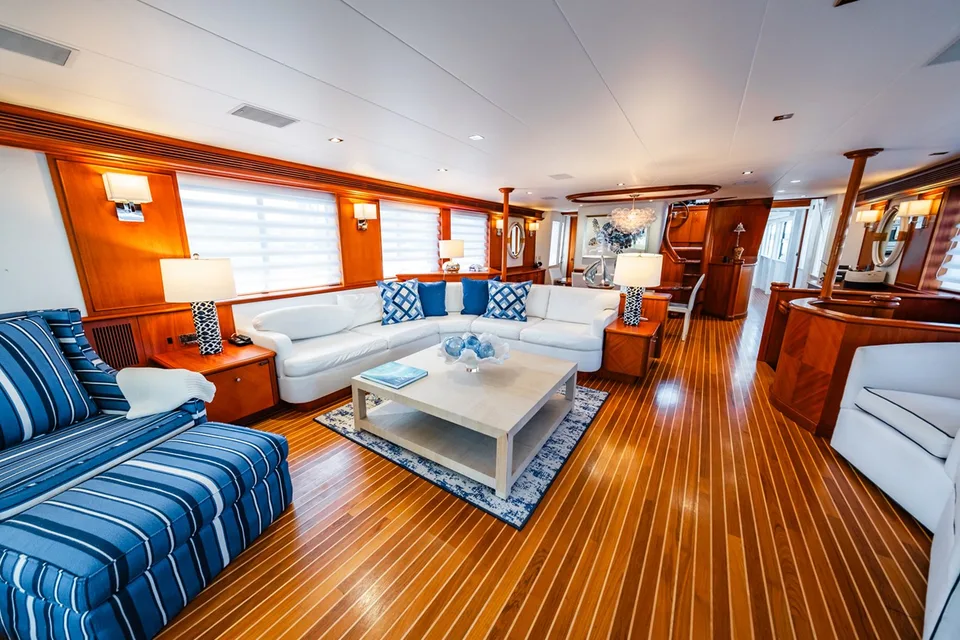 Nordlund Raised Pilothouse