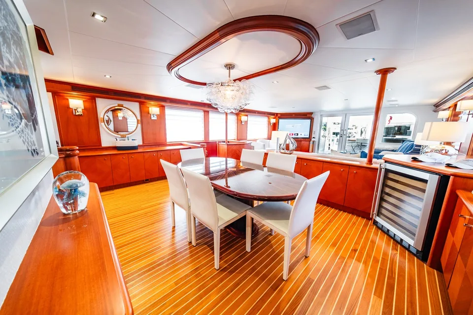 Nordlund Raised Pilothouse