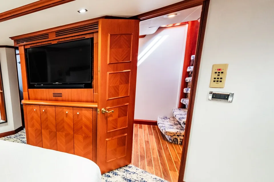 Nordlund Raised Pilothouse