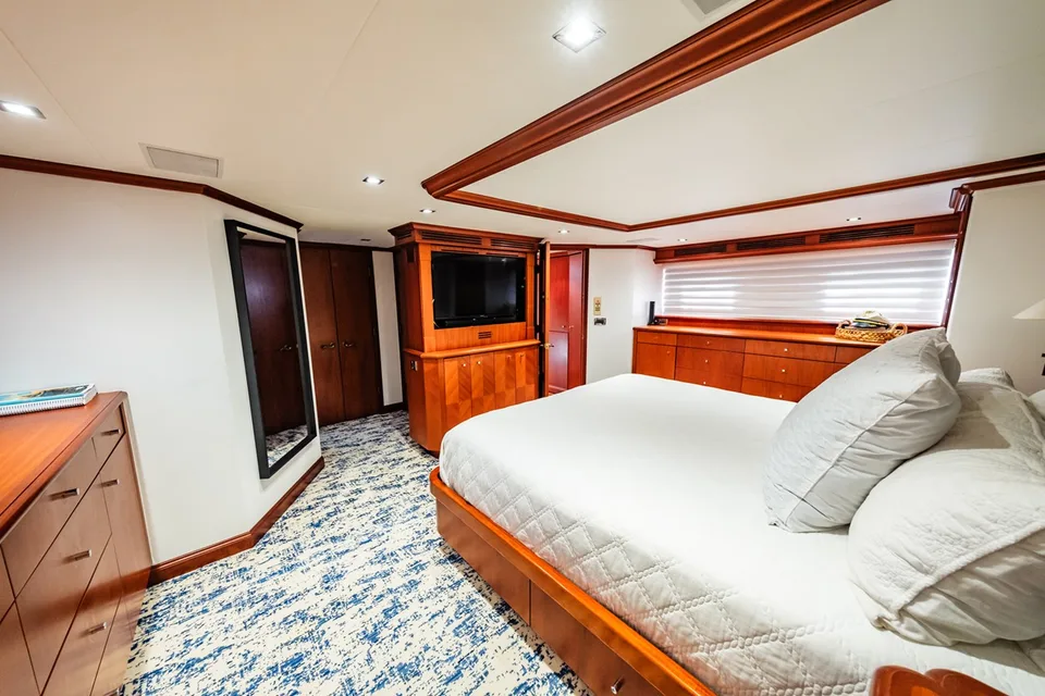 Nordlund Raised Pilothouse