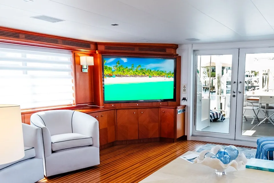 Nordlund Raised Pilothouse