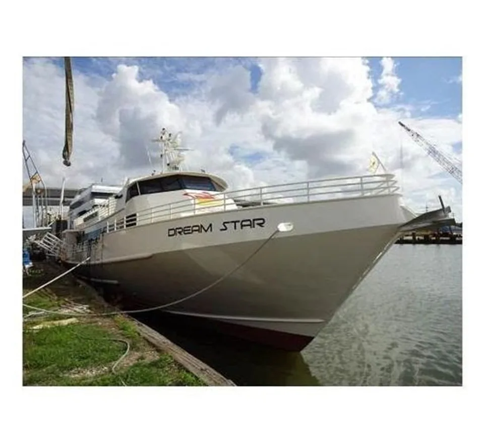 Midship High Speed Passenger Ferry