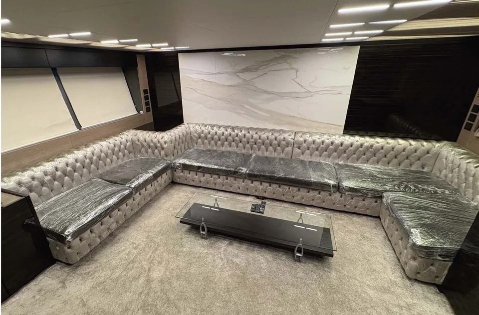 Ferretti Yachts 780