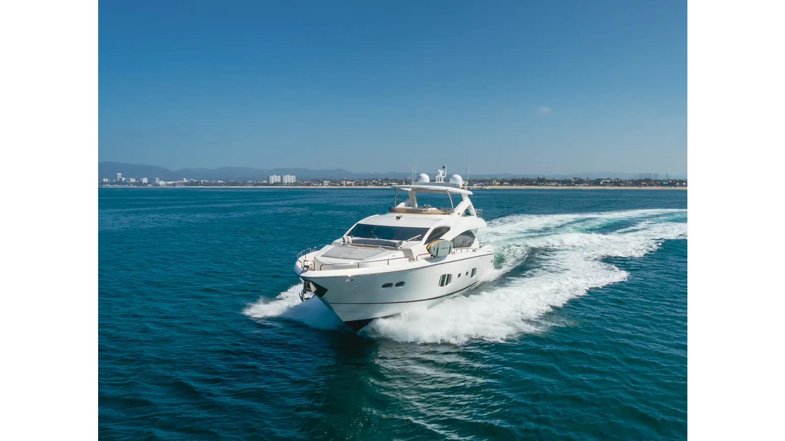 Sunseeker 88 Yacht