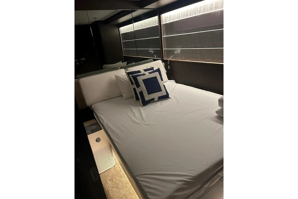 Ferretti Yachts Ferretti Yachts 860
