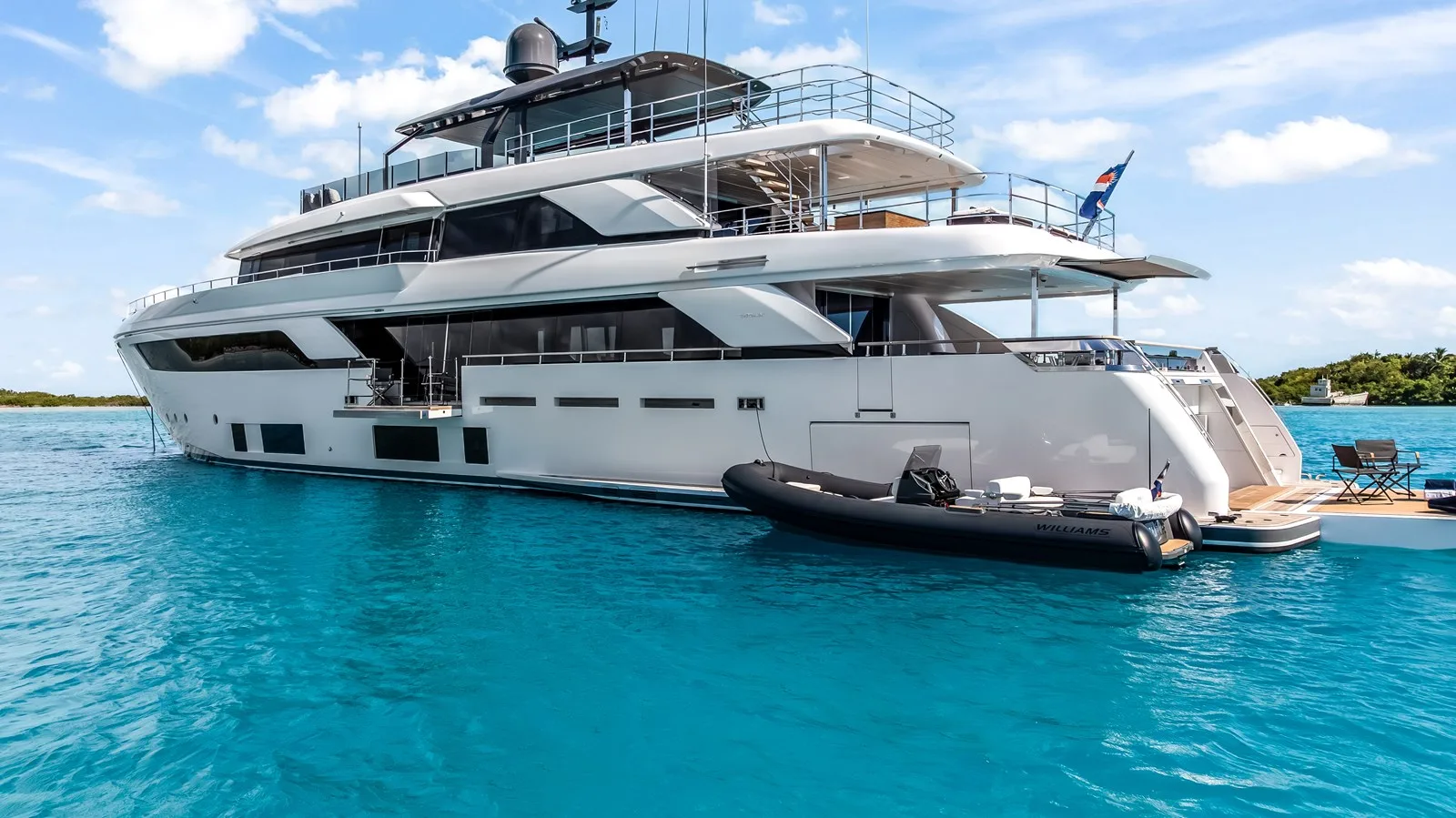 Custom Line NAVETTA 42