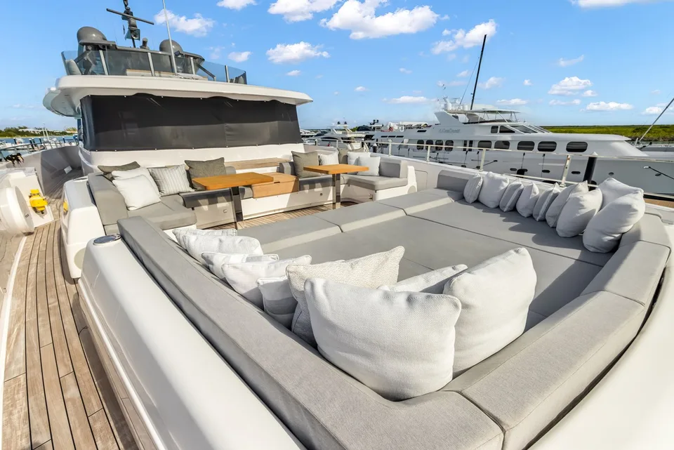 Custom Line NAVETTA 42