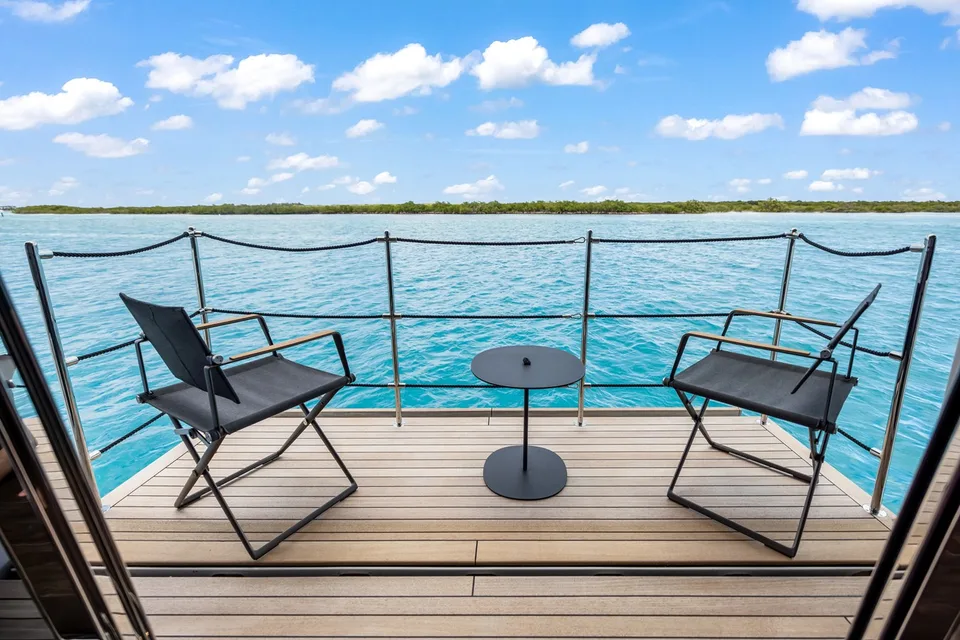 Custom Line NAVETTA 42