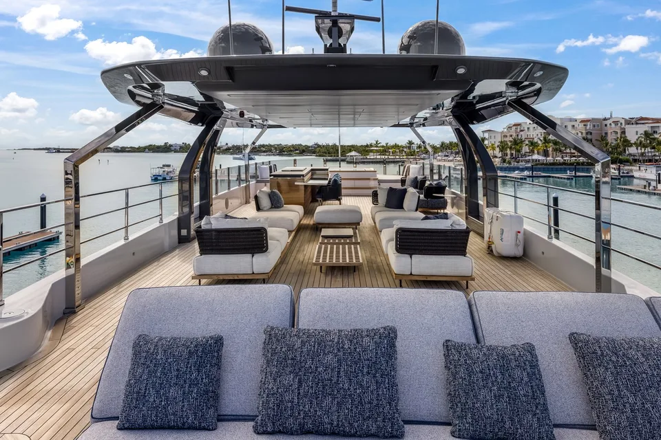 Custom Line NAVETTA 42