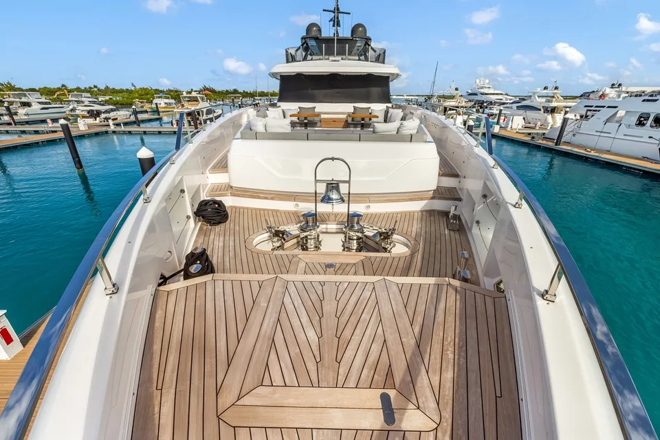 Custom Line NAVETTA 42
