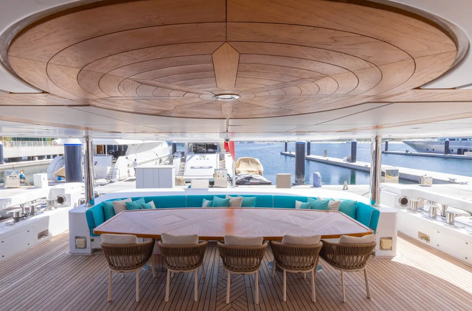 Majesty 155