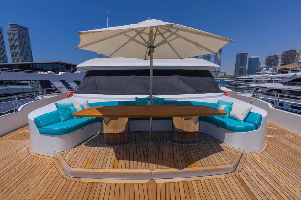 Majesty 155