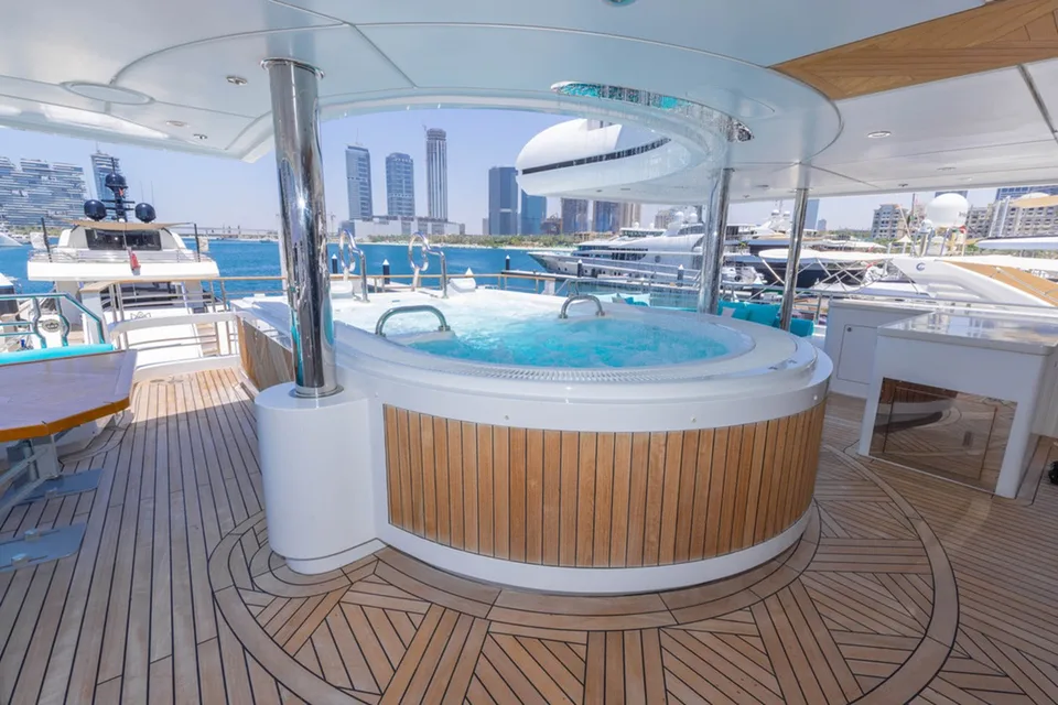 Majesty 155